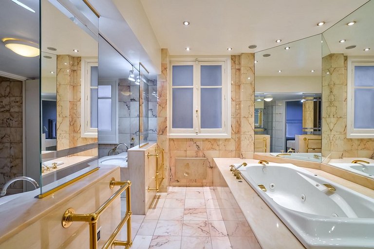 Par245 - Apartamento de 4 quartos no Auteuil
