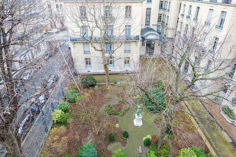 Par183 - Appartement de 4 chambres