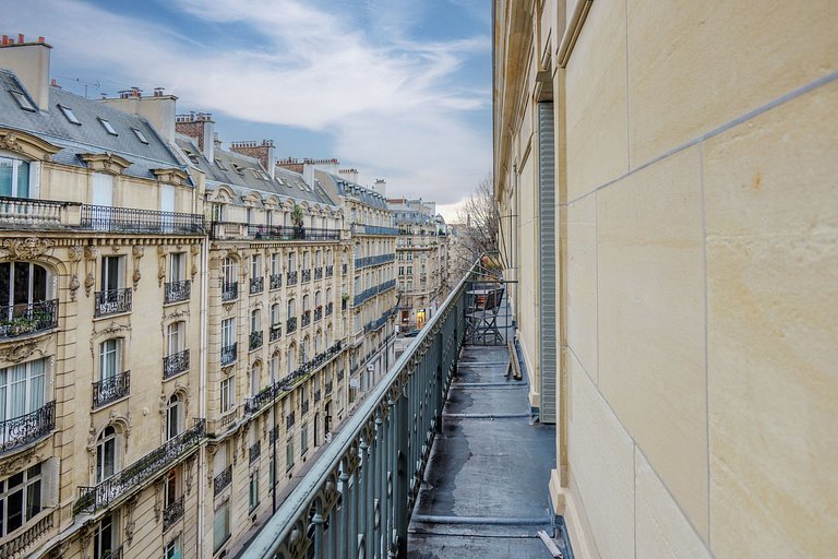 Par183 - Appartement de 4 chambres