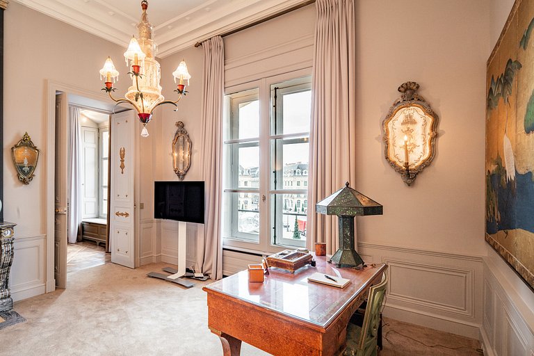 Par002 - Appartement de prestige sur Place Vendôme