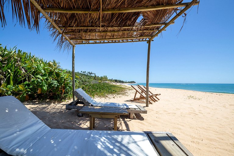 Bah100 - House on the beach in Itapororoca beach