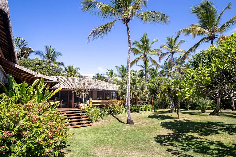 Bah100 - House on the beach in Itapororoca beach