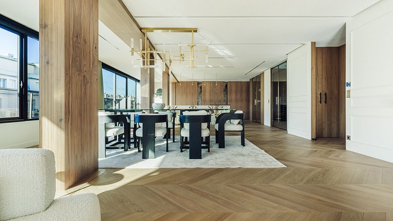 Par096 - Luxury penthouse on Avenue Montaigne