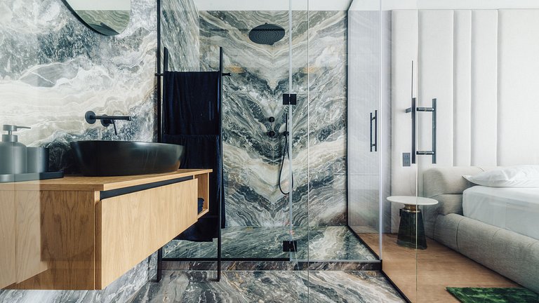 Par096 - Luxury penthouse on Avenue Montaigne