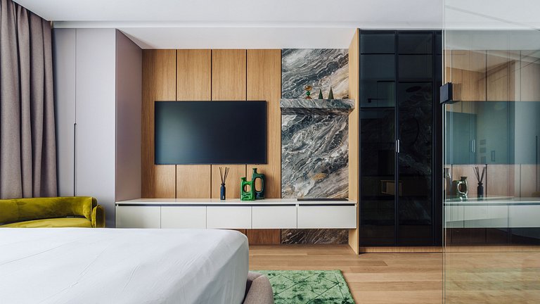 Par096 - Luxury penthouse on Avenue Montaigne