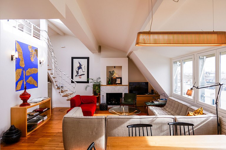Par216 - 3 bedroom triplex with views