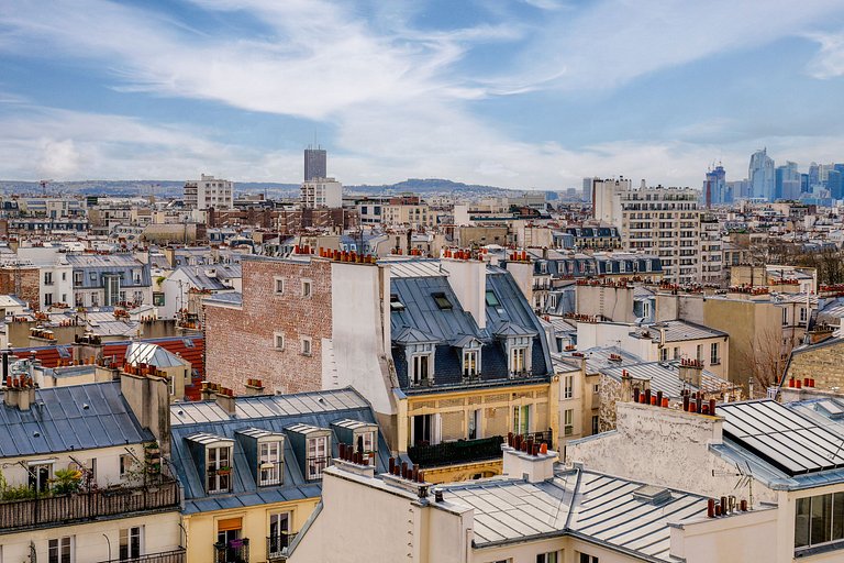 Par216 - Triplex de 3 chambres avec vue