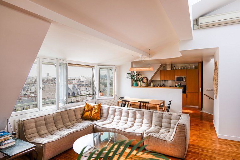 Par216 - 3 bedroom triplex with views