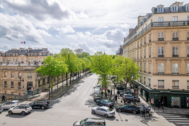 Par031 - Appartement de prestige Place Beauvau