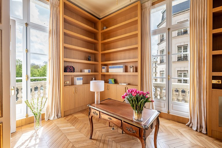 Par031 - Luxury and unique on Beauvau Square