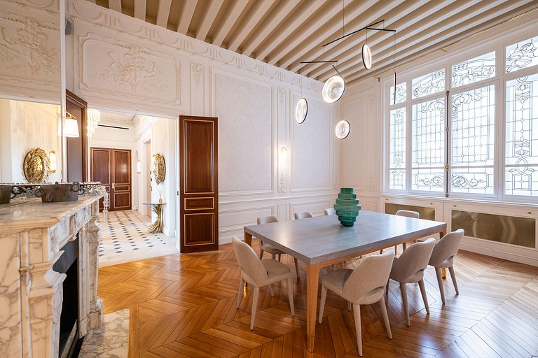 Par031 - Luxury and unique on Beauvau Square