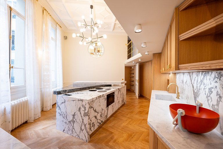 Par031 - Luxury and unique on Beauvau Square