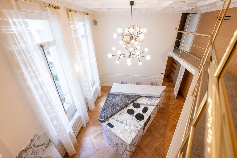 Par031 - Luxury and unique on Beauvau Square