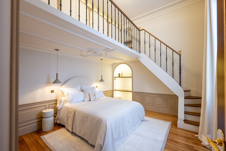 Par031 - Luxury and unique on Beauvau Square