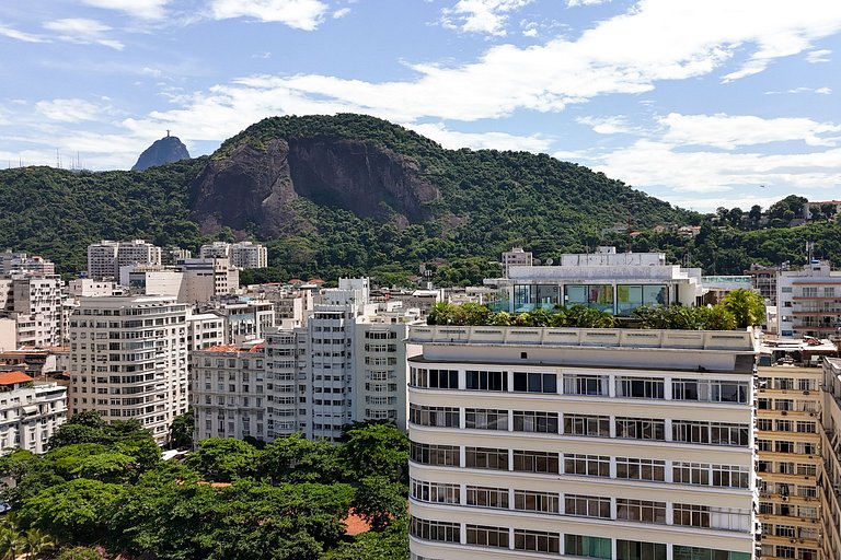 Rio001 - Exclusive Beachfront Penthouse in Copacabana for Sa