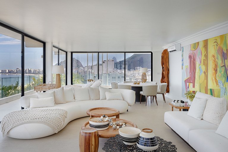 Rio001 - Exclusive Beachfront Penthouse in Copacabana for Sa