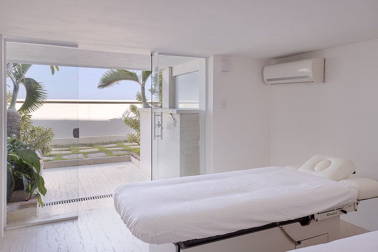 Rio039 - Breathtaking beachfront penthouse in Rio