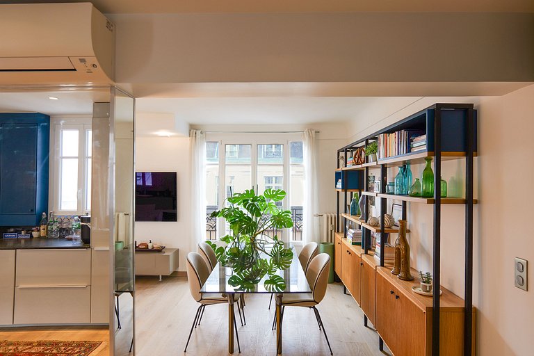 Par124 - 2 bedroom apartment in Chaillot