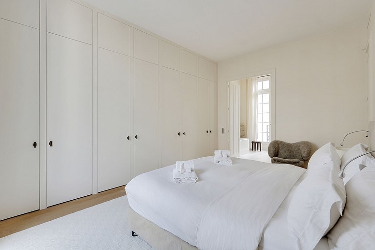 Par136 - 2 bedroom apartment with views