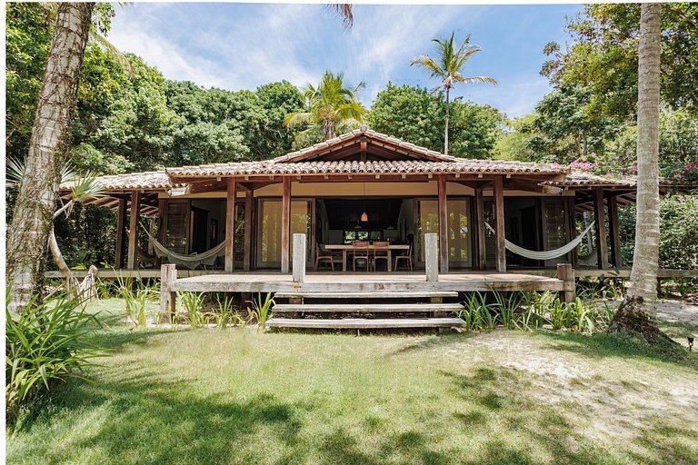 Bah100 - House on the beach in Itapororoca beach