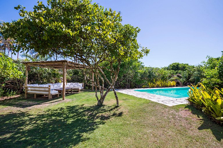 Bah100 - House on the beach in Itapororoca beach