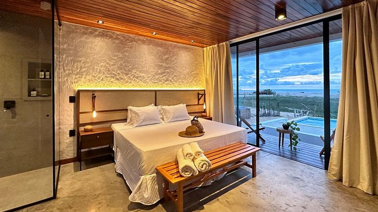 Cea072 - Beautiful sea front villa in Camocim