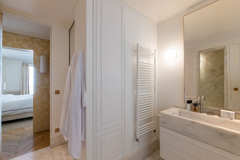 Par108 - Luxury 2 ensuite bedrooms apartment