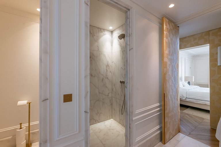 Par108 - Luxury 2 ensuite bedrooms apartment