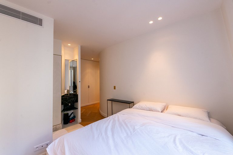 Par108 - Luxury 2 ensuite bedrooms apartment