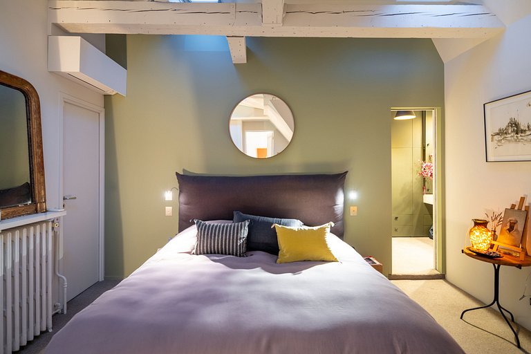 Par087 - Incroyable penthouse parisien avec toit-terrasse