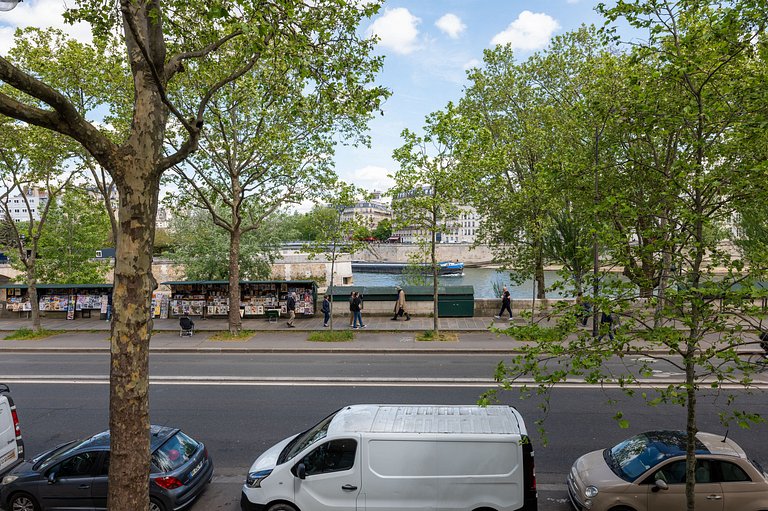 Par164 - Charming apartment on the Seine River