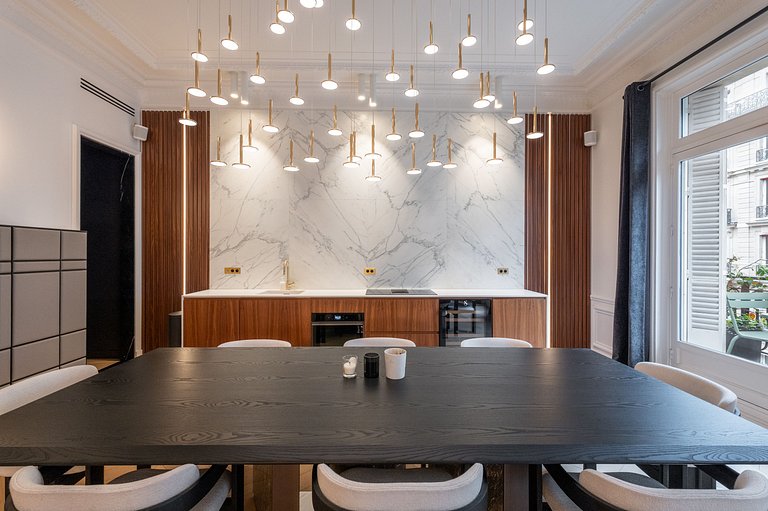 Par073 - Luxury apartment in Palais Royal