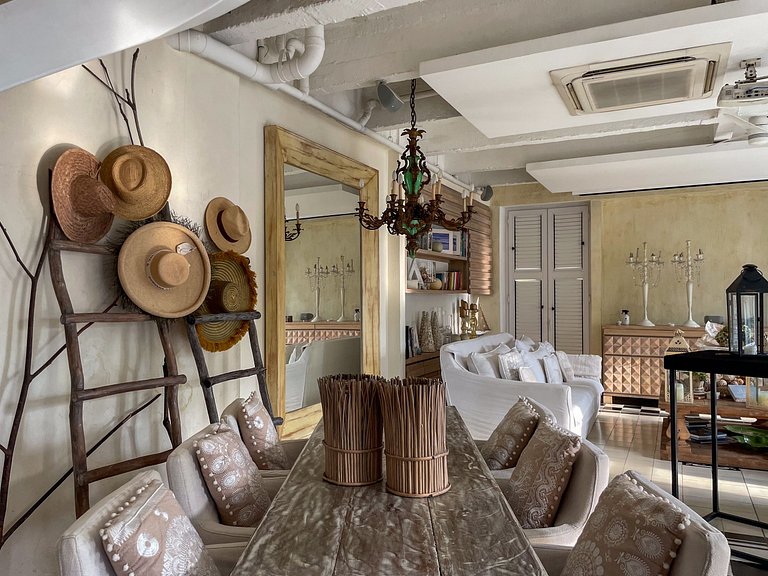 Car072 - Penthouse with sea view in the Old City