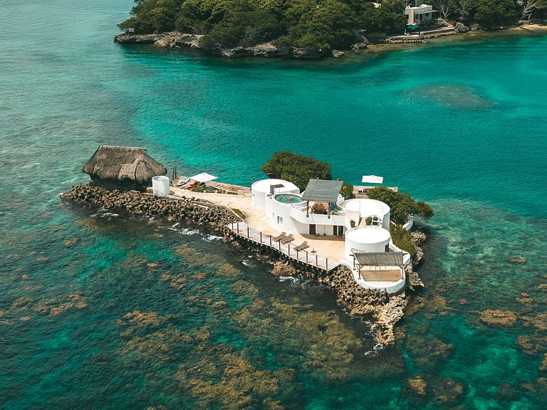Car049 - Paradisiac island in Cartagena