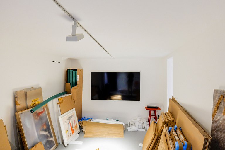 Par703 - Local de luxo no Matignon