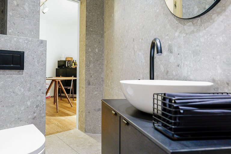 Par703 - Local de luxo no Matignon