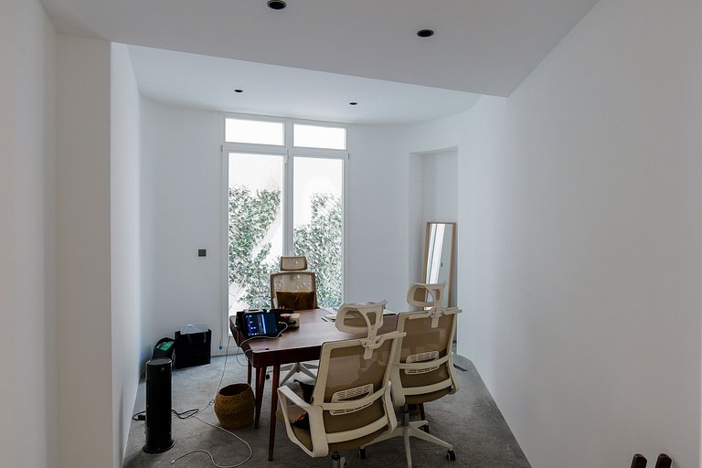 Par703 - Local de luxo no Matignon