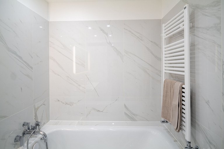 Par024 - Apartamento de luxo em avenida Montaigne