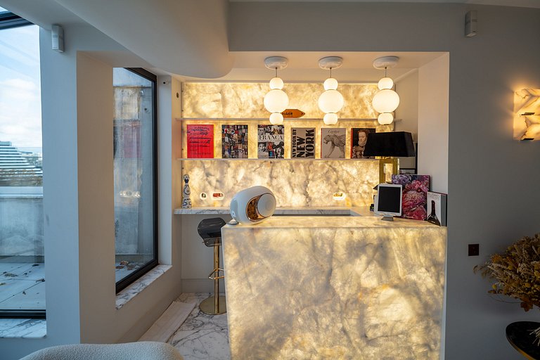 Par021 - Cobertura com piscina privada em Paris