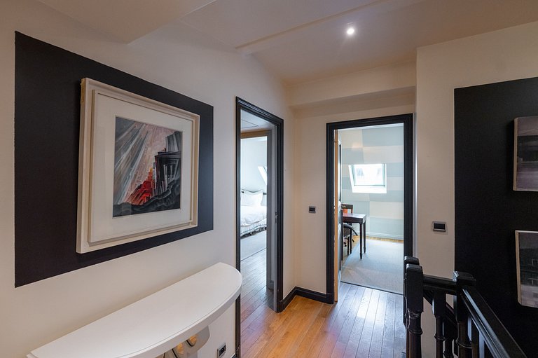 Par153 - Penthouse with terrace and view
