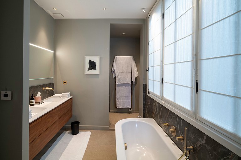 Par088 - Penthouse en avenida Marceau