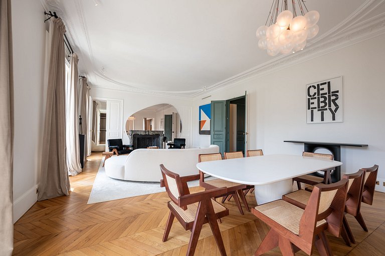 Par033 - Beautiful 3 bedroom apartment in Paris