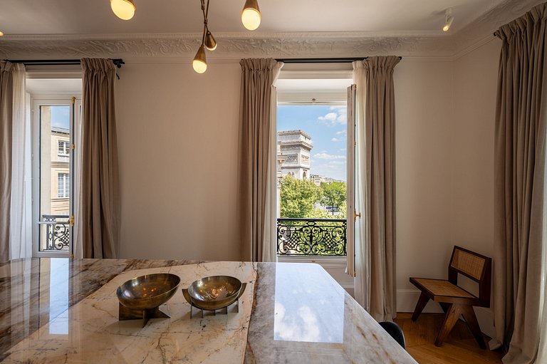 Par033 - Beautiful 3 bedroom apartment in Paris