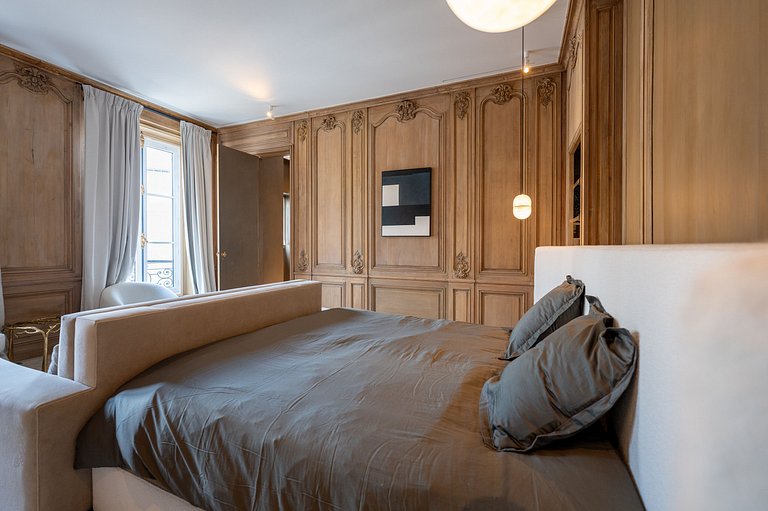 Par033 = Appartement de prestige à Paris