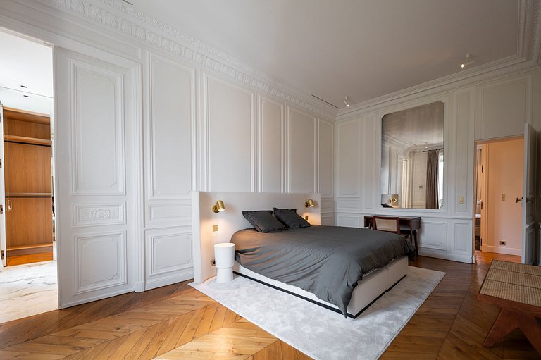 Par033 = Appartement de prestige à Paris