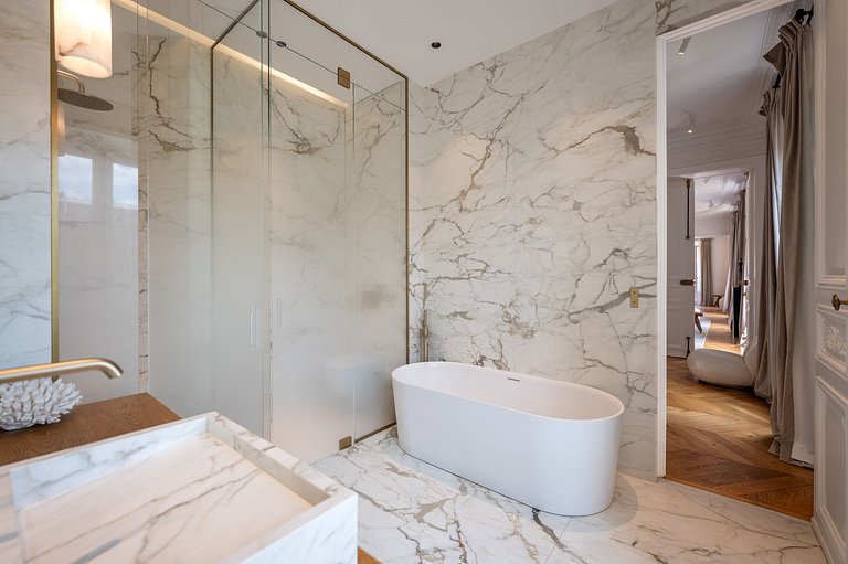 Par033 = Appartement de prestige à Paris