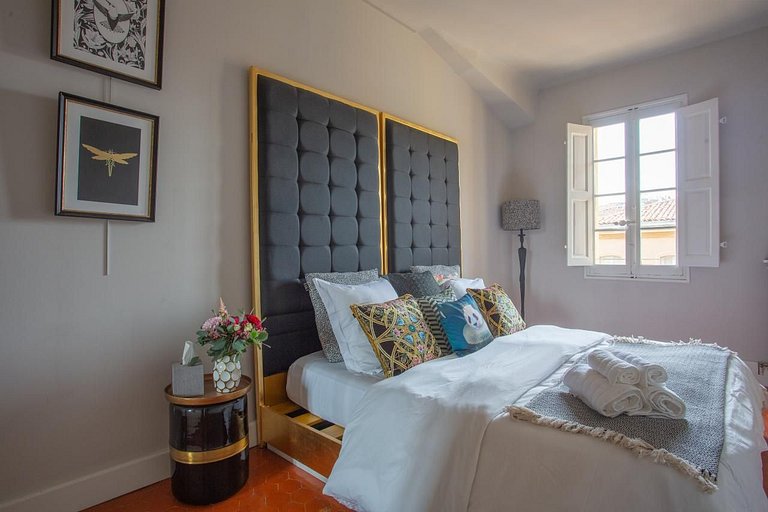 Pro004 - Appartement de 230 m² à Aix-en-Provence