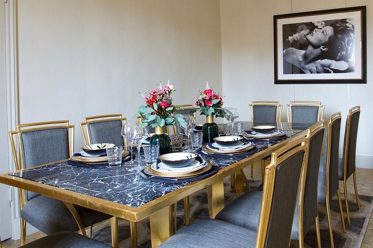 Pro004 - Appartement de 230 m² à Aix-en-Provence