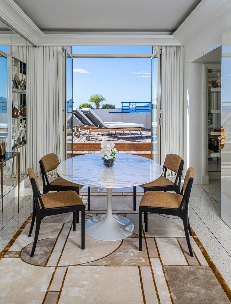 Azu060 - 1250 sqm luxury penthouse with terrace
