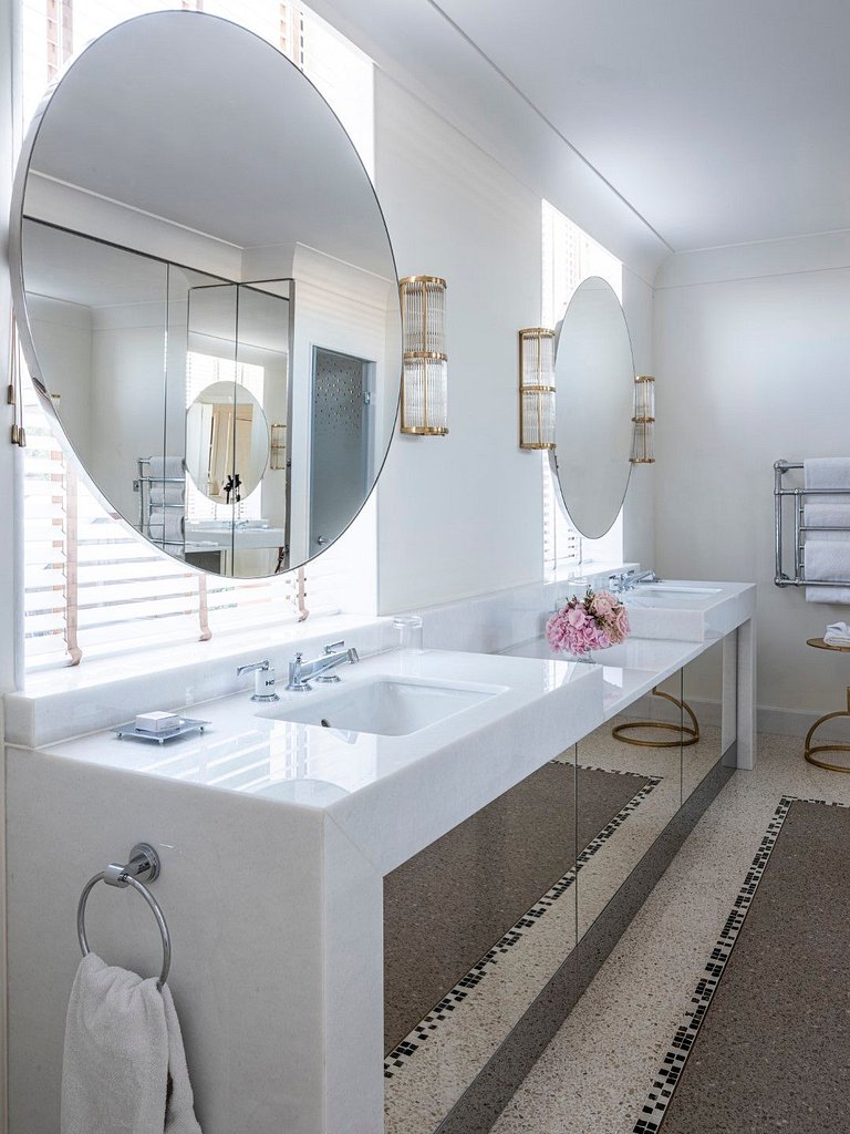 Azu060 - 1250 sqm luxury penthouse with terrace